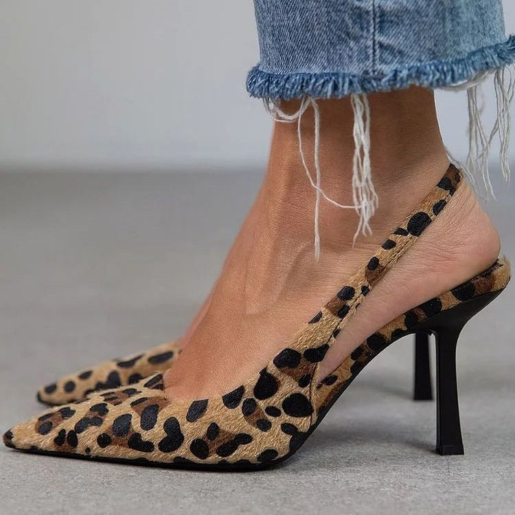 Empressa™ – Pointed Toe Pumps