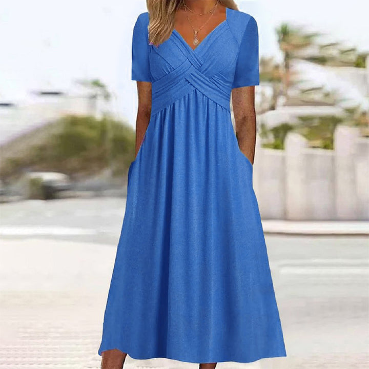 Élara™ – Elegant Silhouette Evening Dress