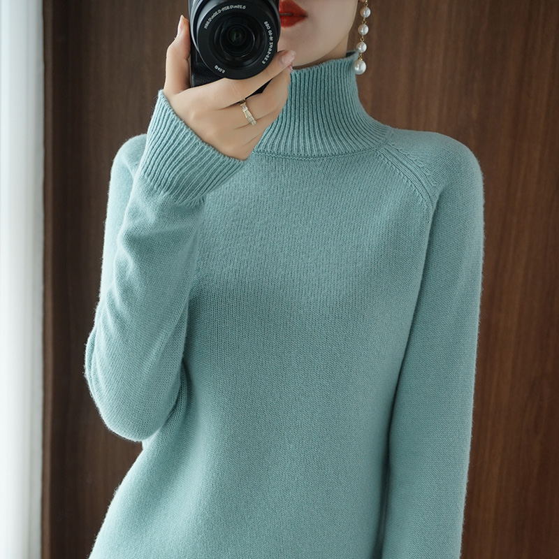 Liora™ – Soft Collar Sweater