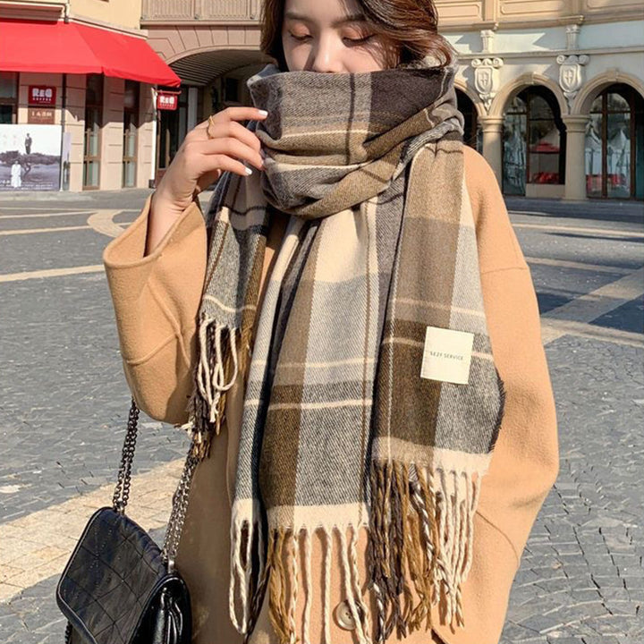 Plaidelle™ – Women’s Winter Scarf