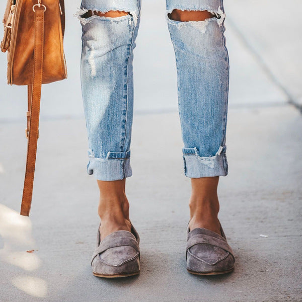Avenelle™ – Classic Pointed Mid-Heel Loafer