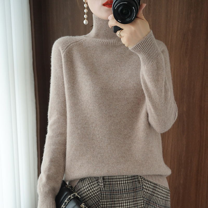 Liora™ – Soft Collar Sweater
