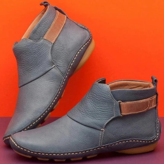 Marzelle™ – Studded Bow Roman Boots