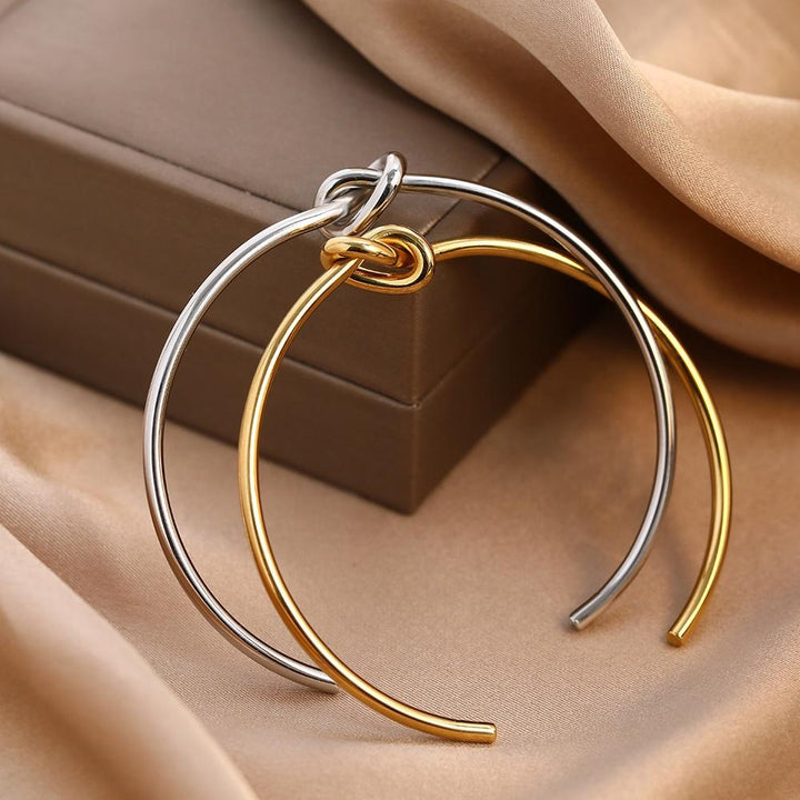 Élinor™ – 18K Gold Knotted Cuff