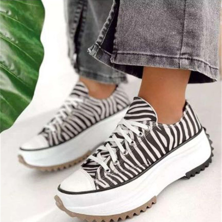 Aloria™ – Canvas Lift Sneakers