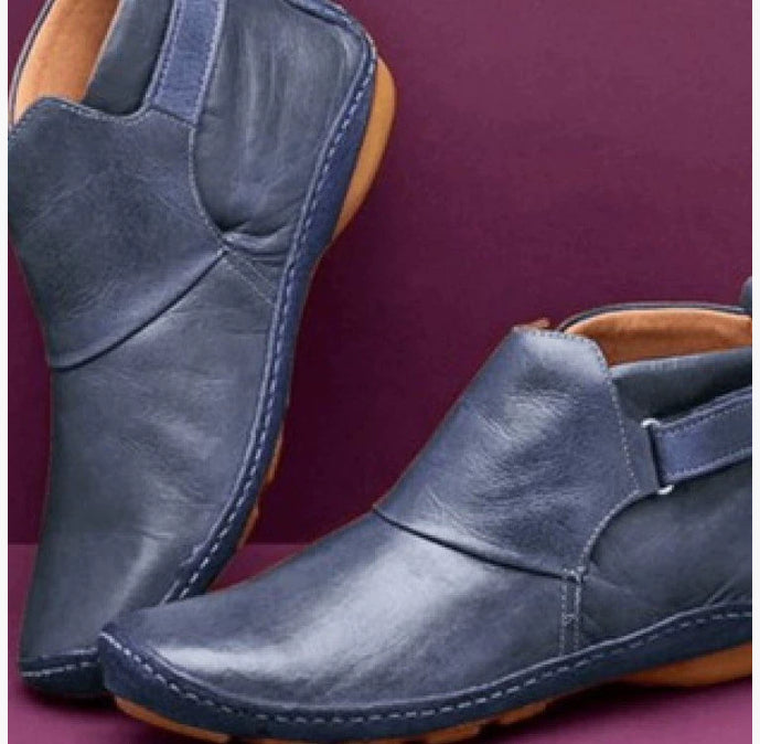Marzelle™ – Studded Bow Roman Boots