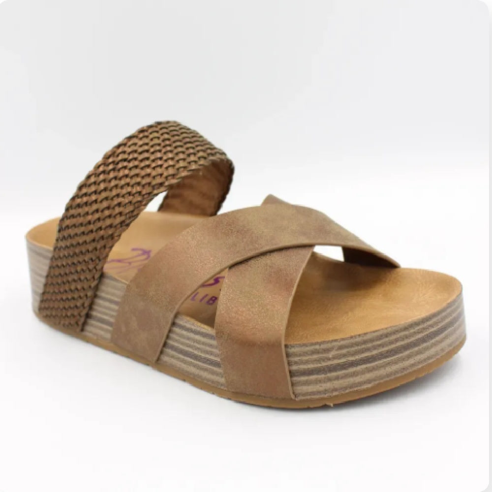Selara™ – Woven Comfort Sandals
