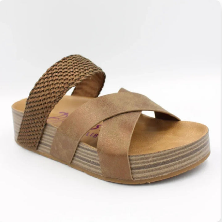 Selara™ – Woven Comfort Sandals