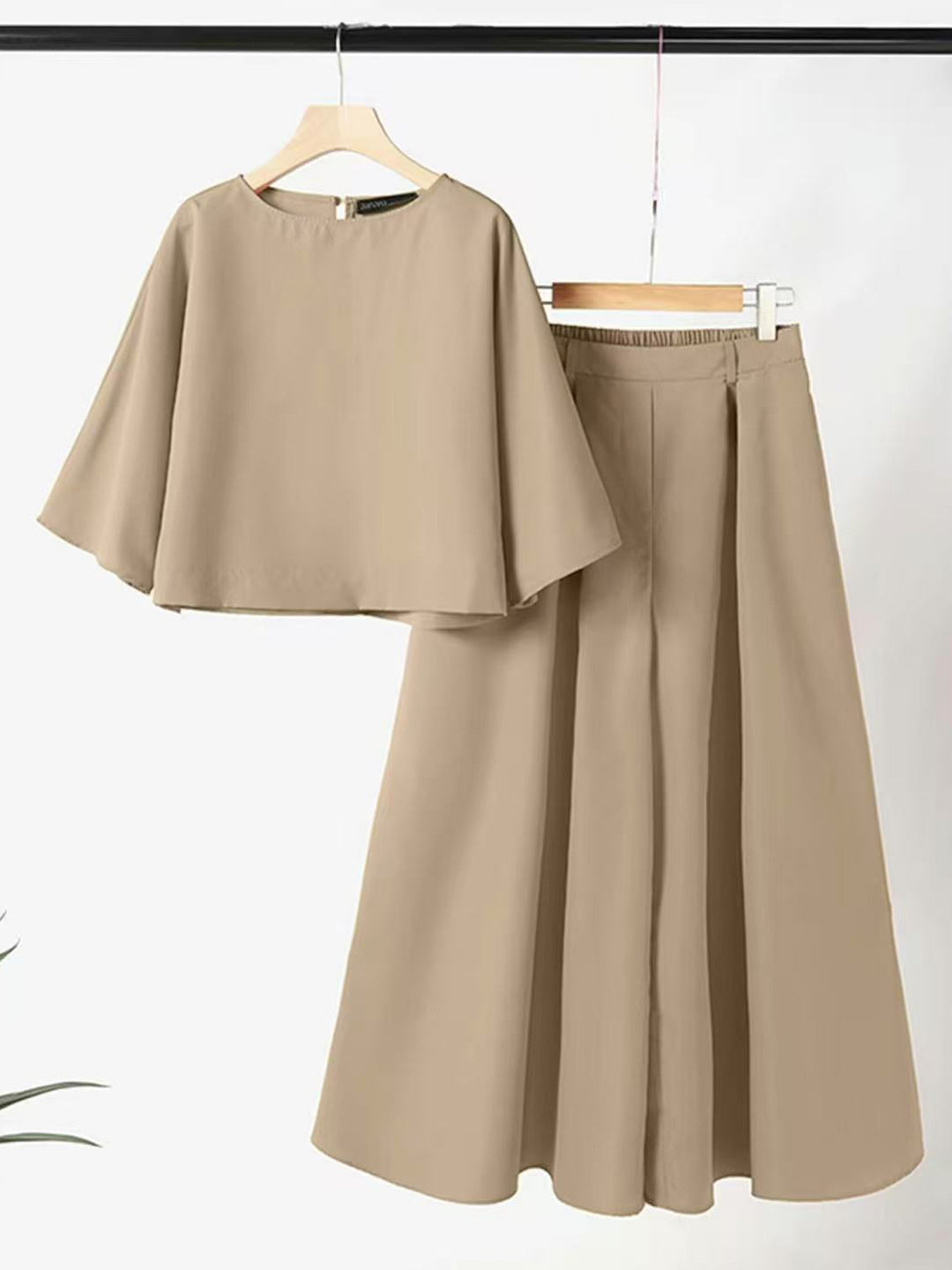 Léonet™ – Relaxed Luxe Summer Suit