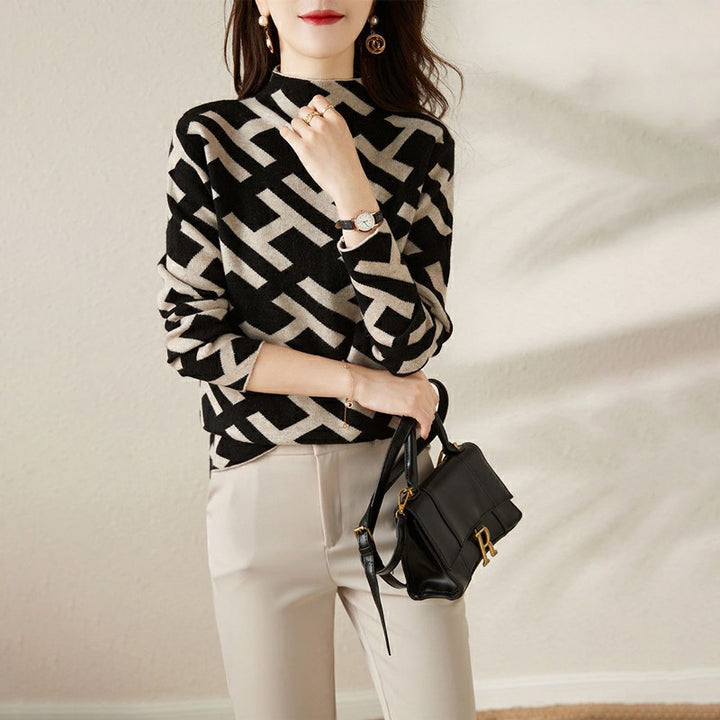 RoyalWeave™ – Woman Monogram Jacquard Pullover