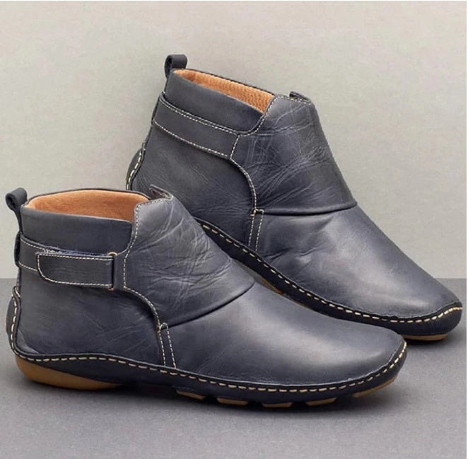 Marzelle™ – Studded Bow Roman Boots