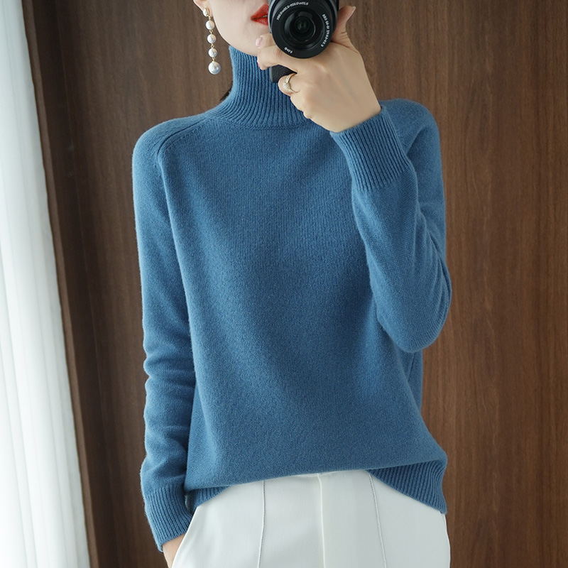 Liora™ – Soft Collar Sweater