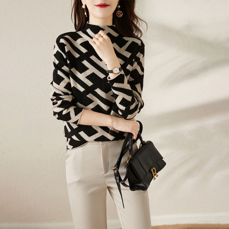 RoyalWeave™ – Woman Monogram Jacquard Pullover