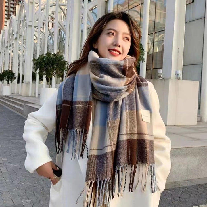 Plaidelle™ – Women’s Winter Scarf