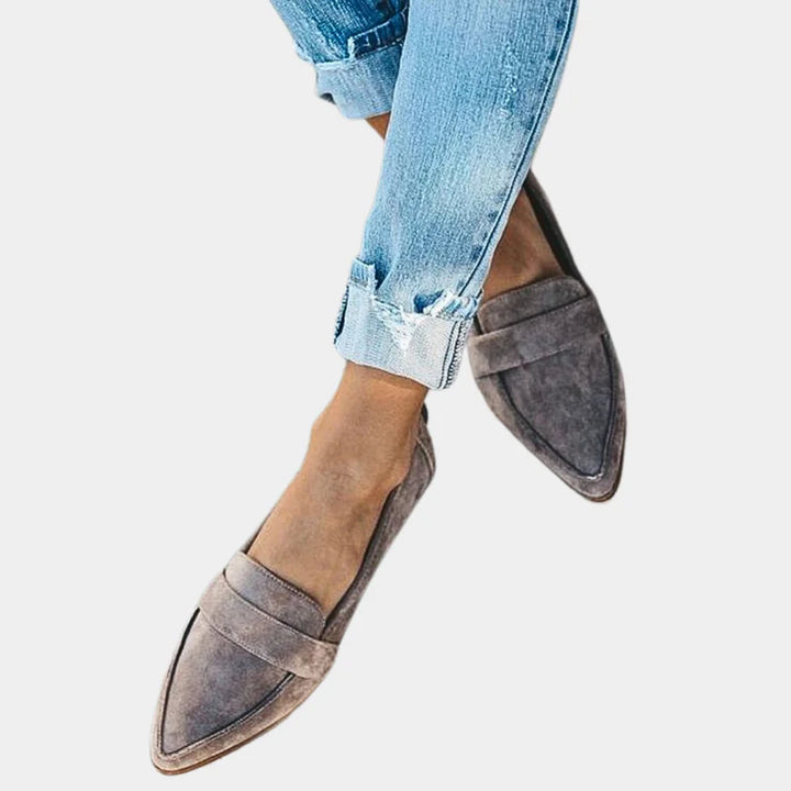 Avenelle™ – Classic Pointed Mid-Heel Loafer