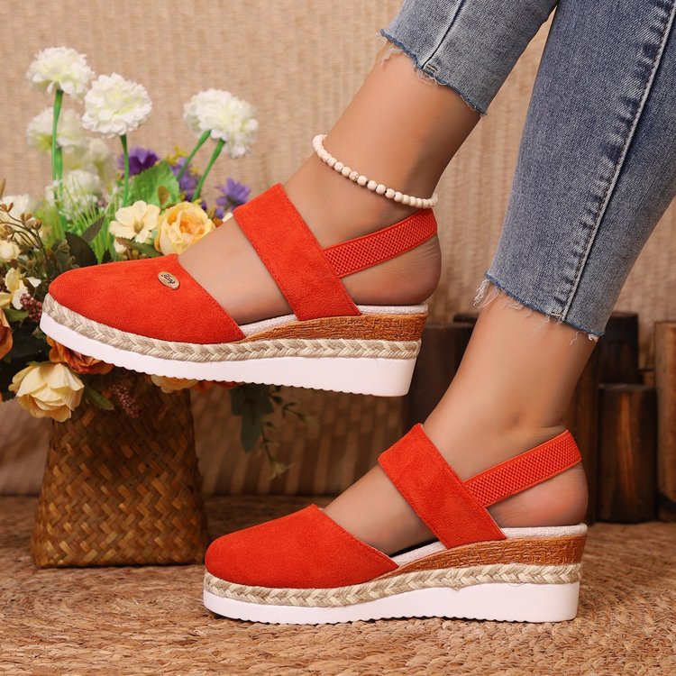 Tierra™ – Natural Curve Closed-Toe Wedges