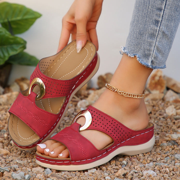 GleamStep™ – Shine in style, walk in comfort
