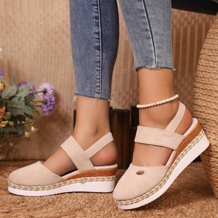 Tierra™ – Natural Curve Closed-Toe Wedges