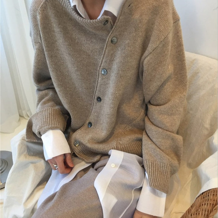 ModuFold™ – Asymmetric Buckle Knit Cardigan