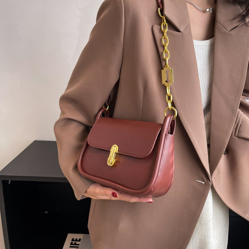 ChicLink™ | Chain Shoulder Bag – London Gevane
