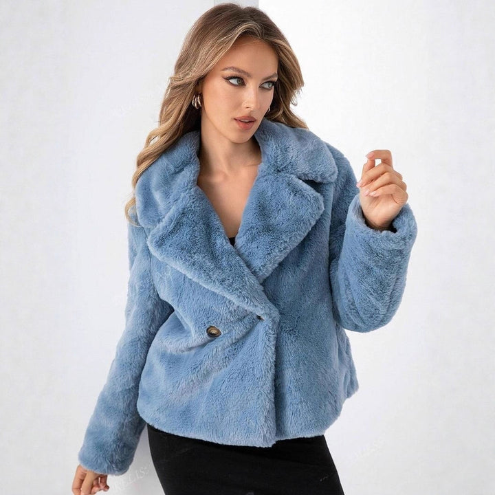 Faylora™ – Women’s Short Fox Fur Coat