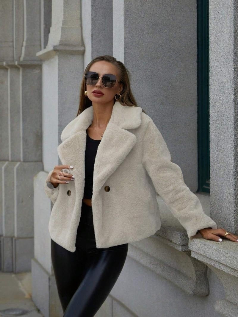 Faylora™ – Women’s Short Fox Fur Coat