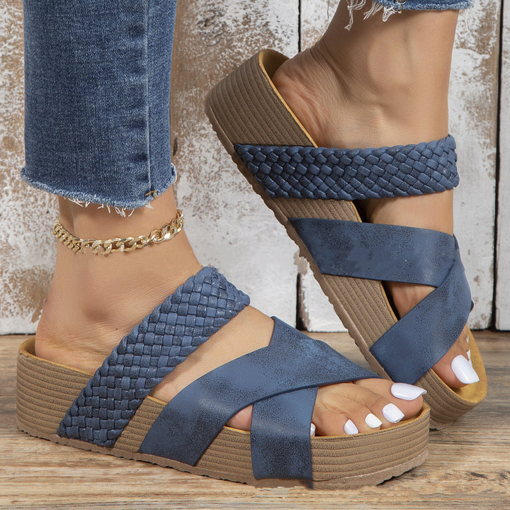 Selara™ – Woven Comfort Sandals