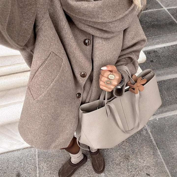 AuraFold™ – Woman Detachable Scarf Coat