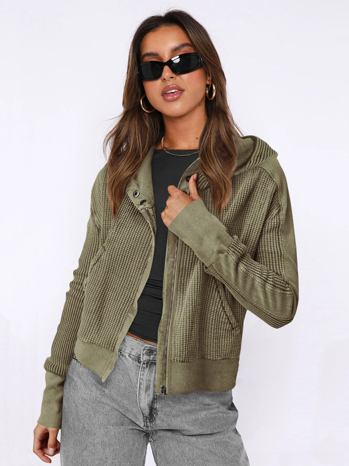 PatchFlow™ – Casual Patchwork Zip-Up Knit Cardigan