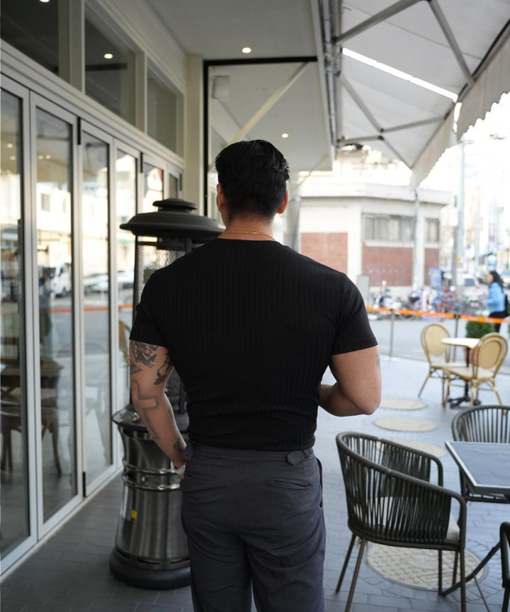 Nero™ – Stretch-Fit Round Neck Tee