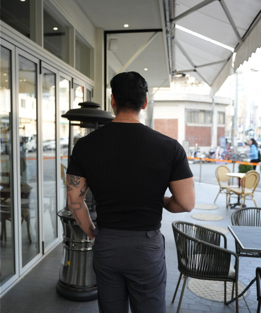 Nero™ – Stretch-Fit Round Neck Tee