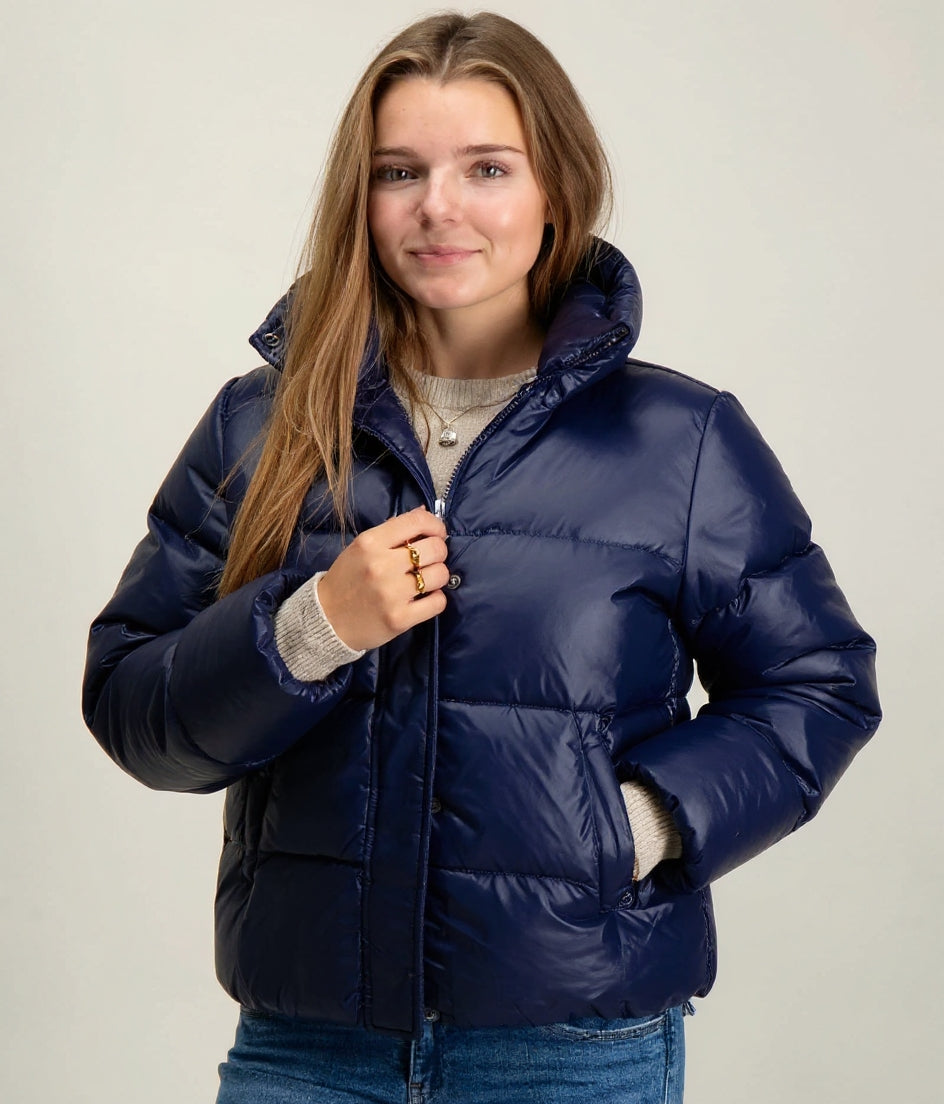 ARMOR™ – Women’s Puffer Jacket